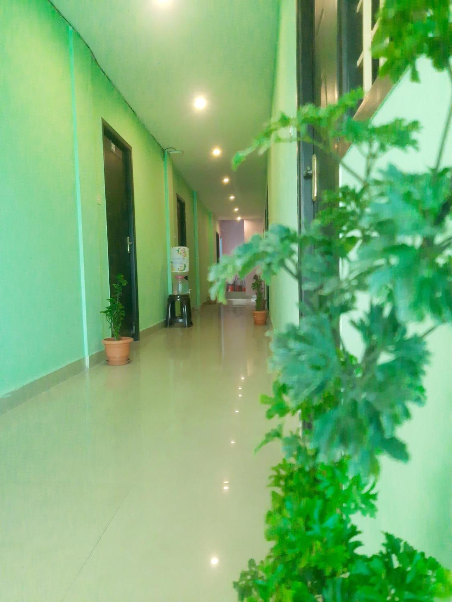 Skyway Rooms Pondicherry Exteriör bild