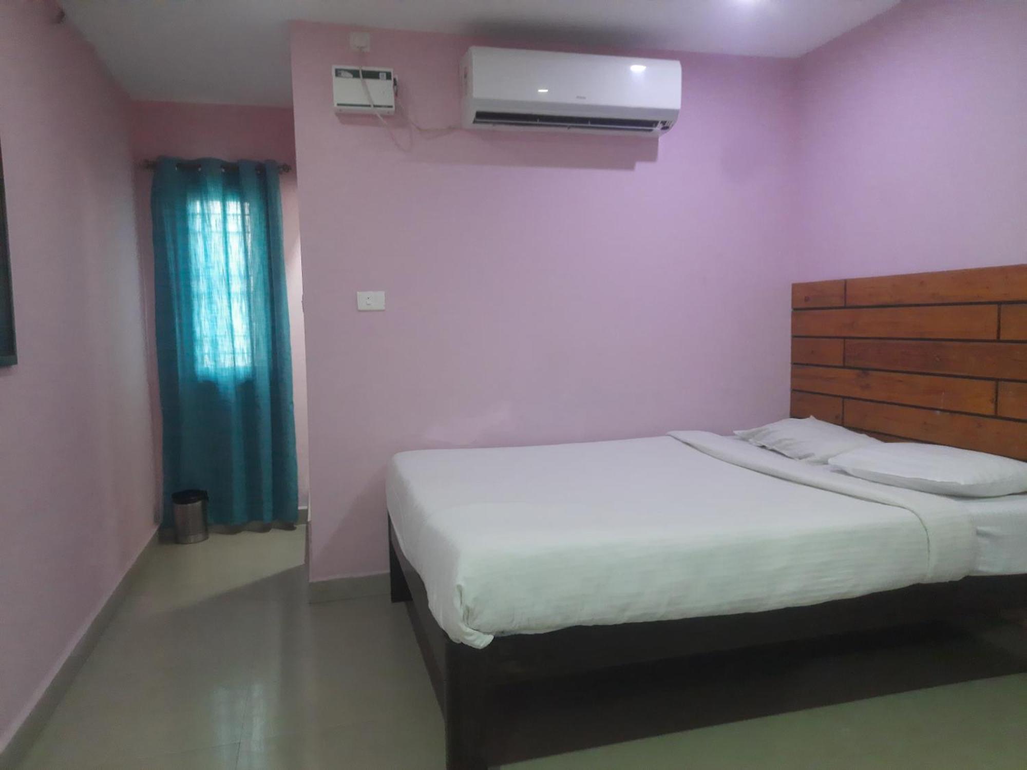 Skyway Rooms Pondicherry Exteriör bild