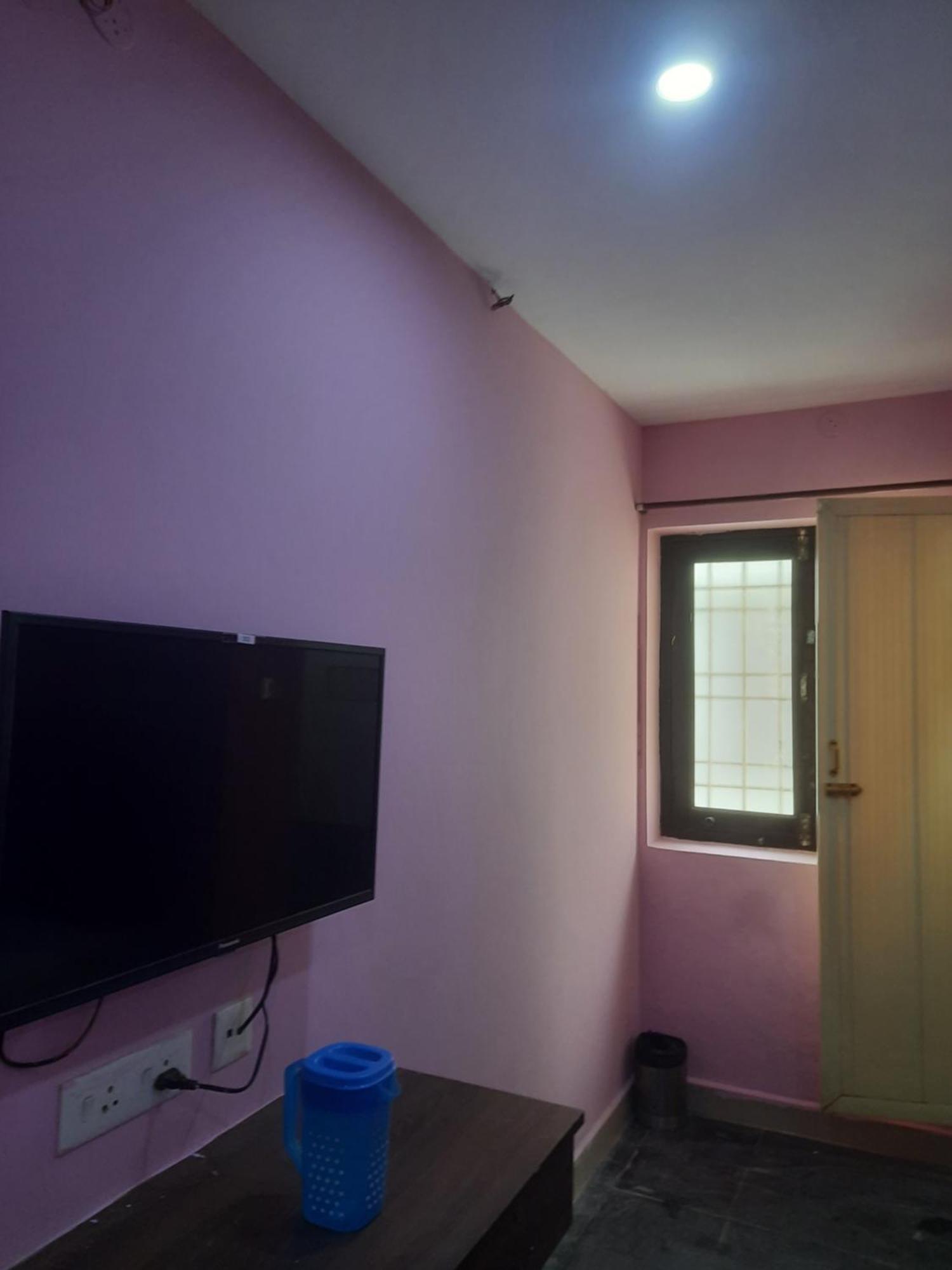 Skyway Rooms Pondicherry Exteriör bild