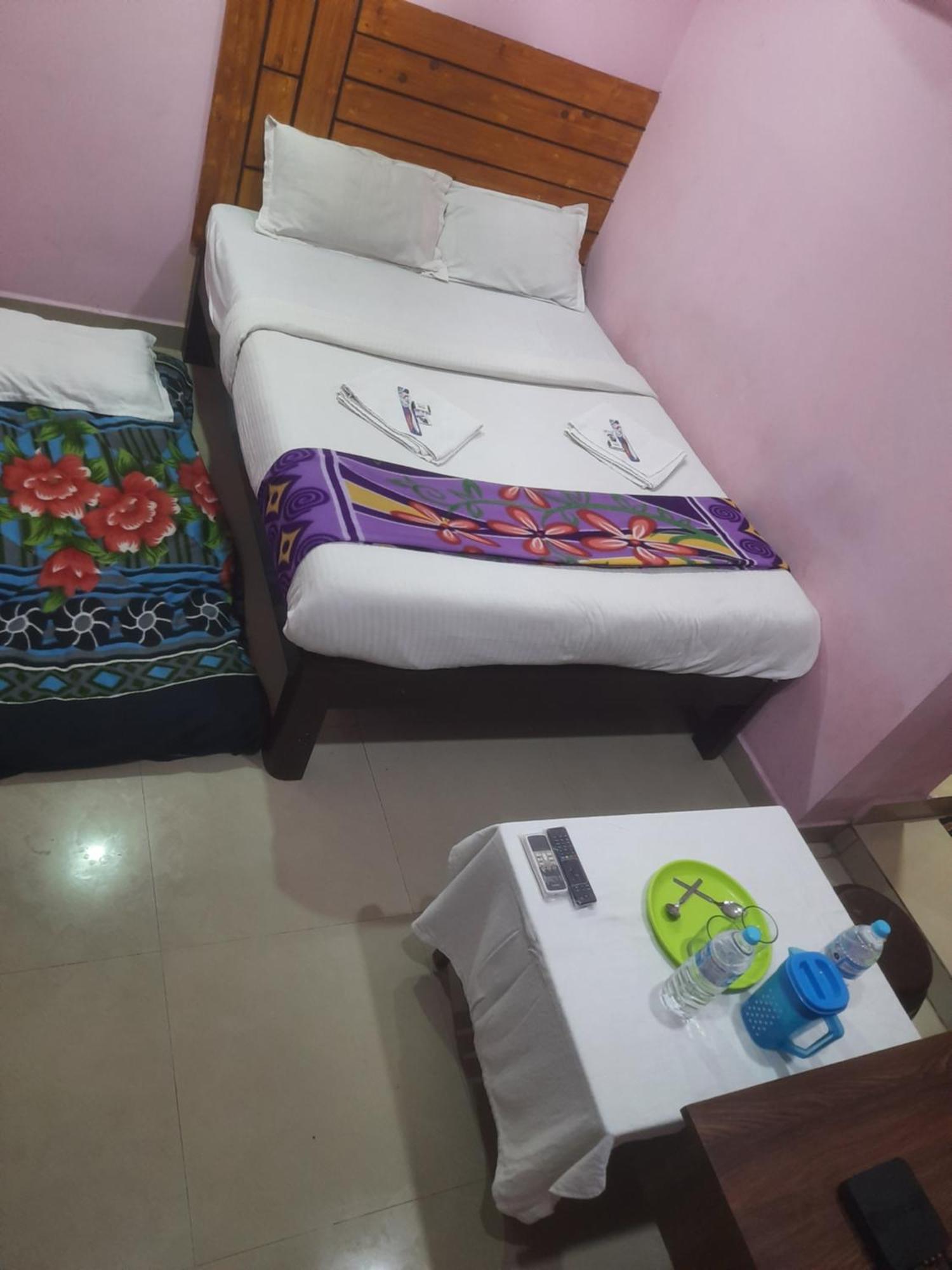 Skyway Rooms Pondicherry Exteriör bild