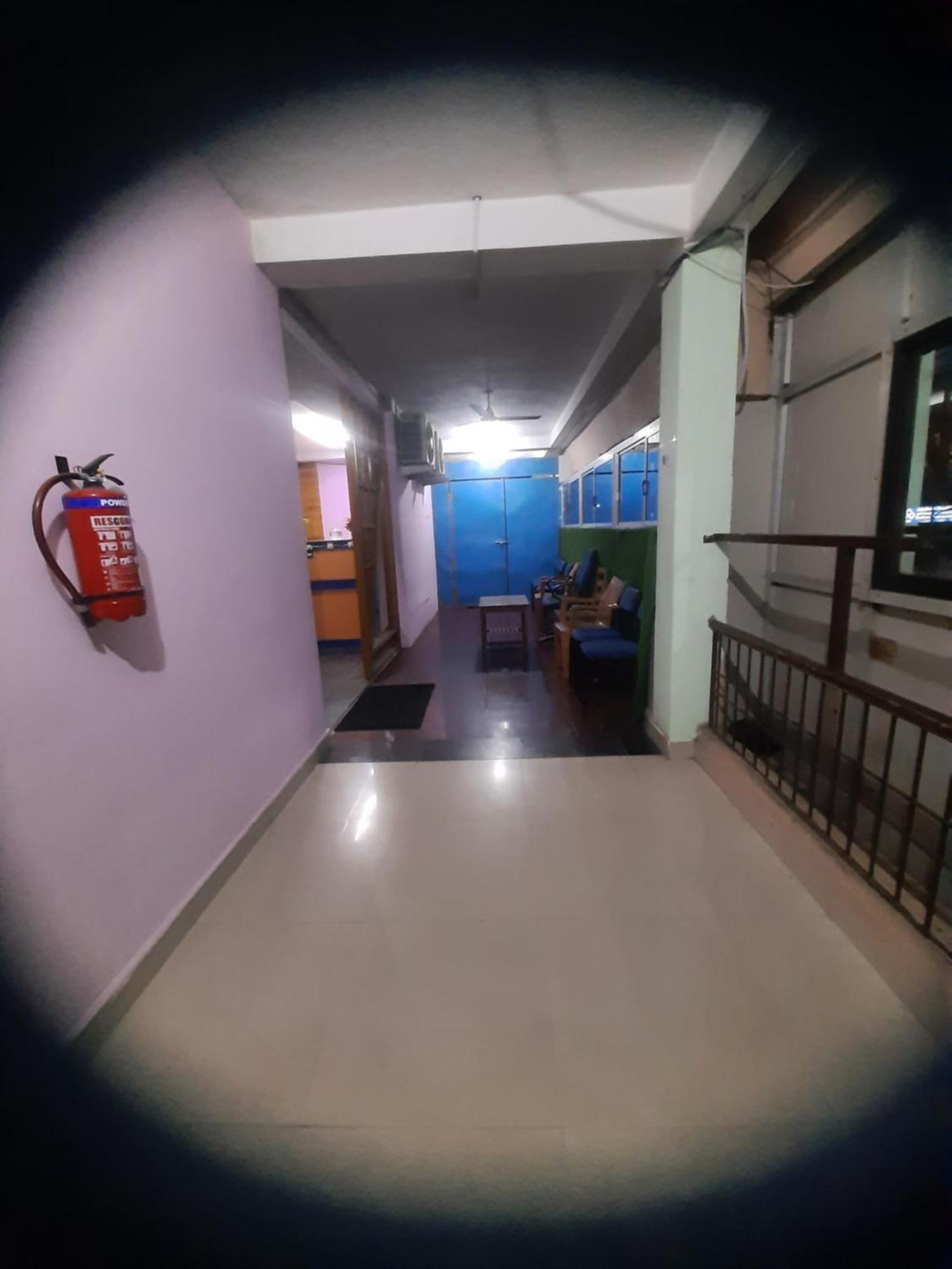 Skyway Rooms Pondicherry Exteriör bild